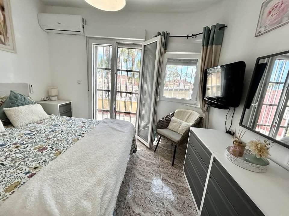 3 chambre Maison de Ville à vendre à Cabo Roig avec piscine garage - 220 000 € (Ref: 10094800)