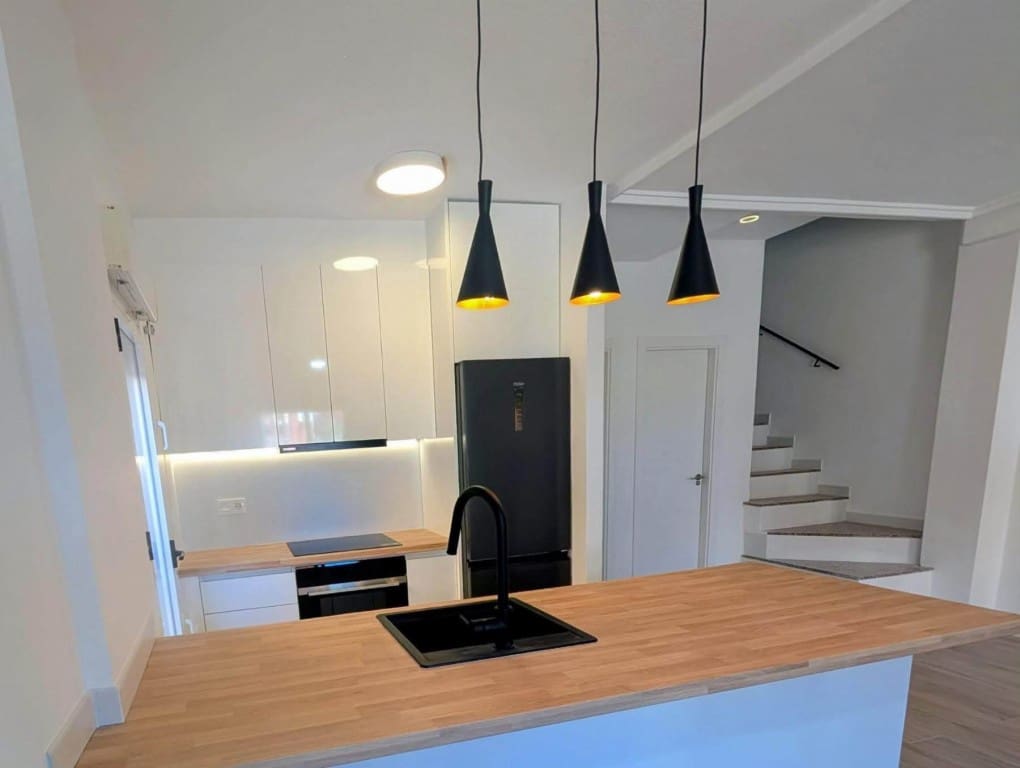 3 chambre Villa/Maison Semi-Mitoyenne à vendre à Los Altos avec piscine garage - 249 000 € (Ref: 10094802)