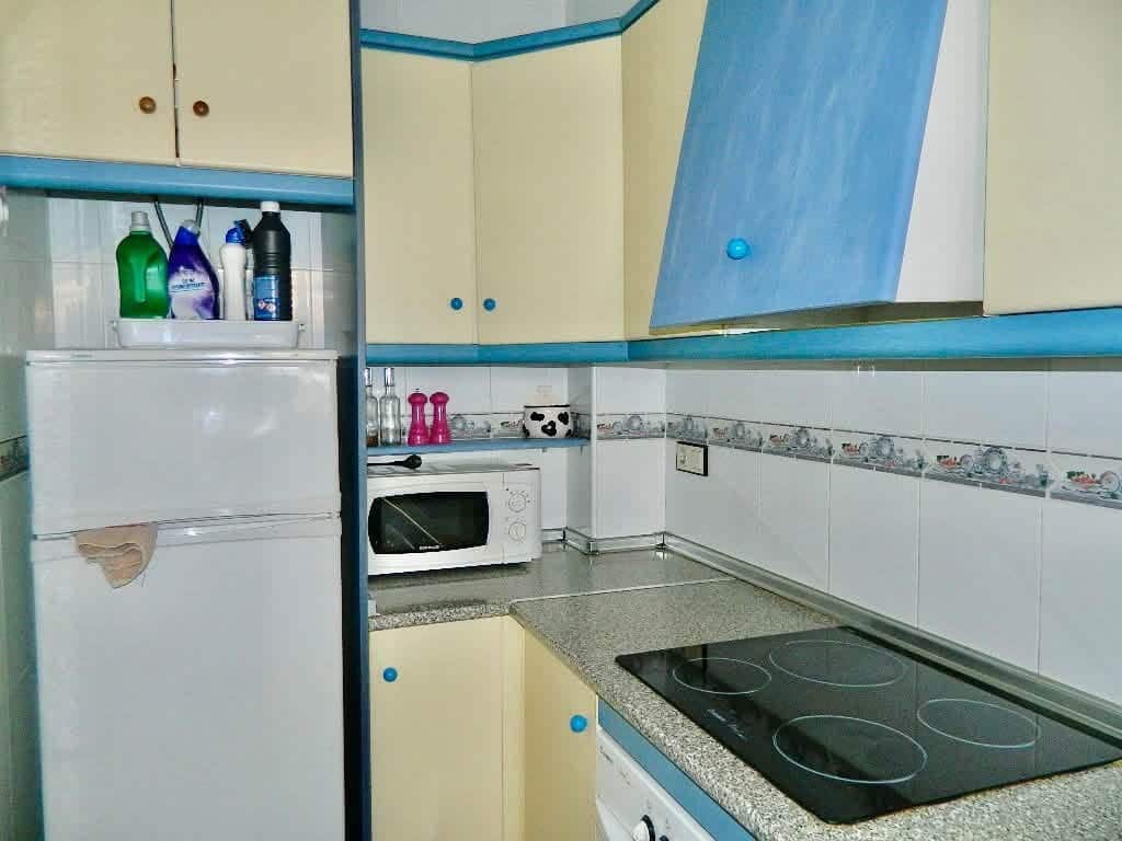2 makuuhuone Huoneisto myytävänä paikassa Los Altos mukana uima-altaan 
autotalli - 143 000 € (Ref: 10098841)