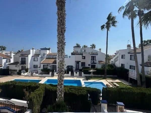Casa de 3 habitaciones en Los Dolses, Orihuela en venta con piscina - 235.000 € (Ref: 10112171)