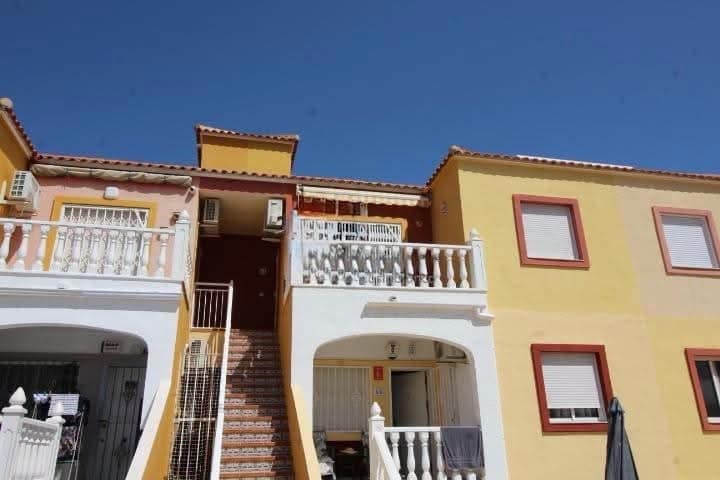 2 makuuhuone Huoneisto myytävänä paikassa Cabo Roig mukana uima-altaan - 169 000 € (Ref: 10112172)
