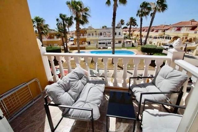 2 makuuhuone Huoneisto myytävänä paikassa Cabo Roig, Orihuela mukana uima-altaan - 169 000 € (Ref: 10112172)