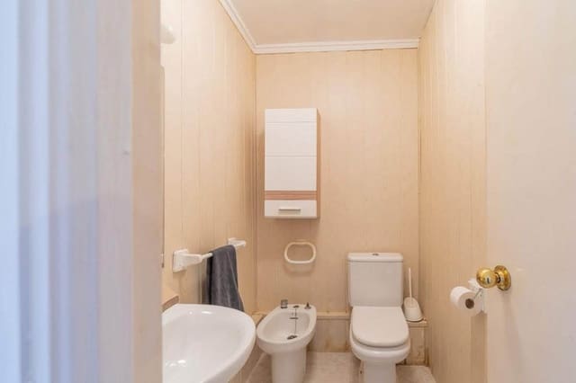 2 soverom Leilighet til salgs i Punta Prima, Torrevieja med svømmebasseng garasje - € 219 000 (Ref: 10120787)