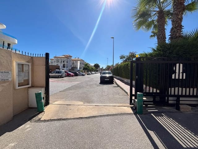 3 quarto Casa em Banda para venda em Playa Flamenca, Orihuela com piscina garagem - 269 000 € (Ref: 10134902)