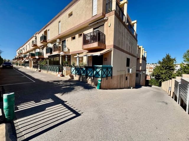 3 quarto Casa em Banda para venda em Playa Flamenca, Orihuela com piscina garagem - 269 000 € (Ref: 10134902)