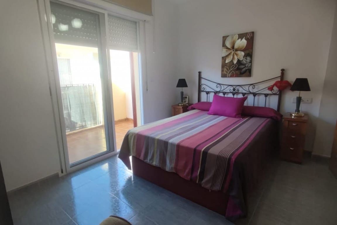 3 soveværelse Byhus til salg i Playa Flamenca med swimmingpool - € 200.000 (Ref: 10134904)