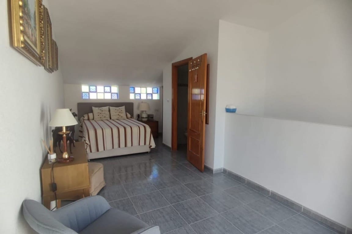 3 soveværelse Byhus til salg i Playa Flamenca med swimmingpool - € 200.000 (Ref: 10134904)