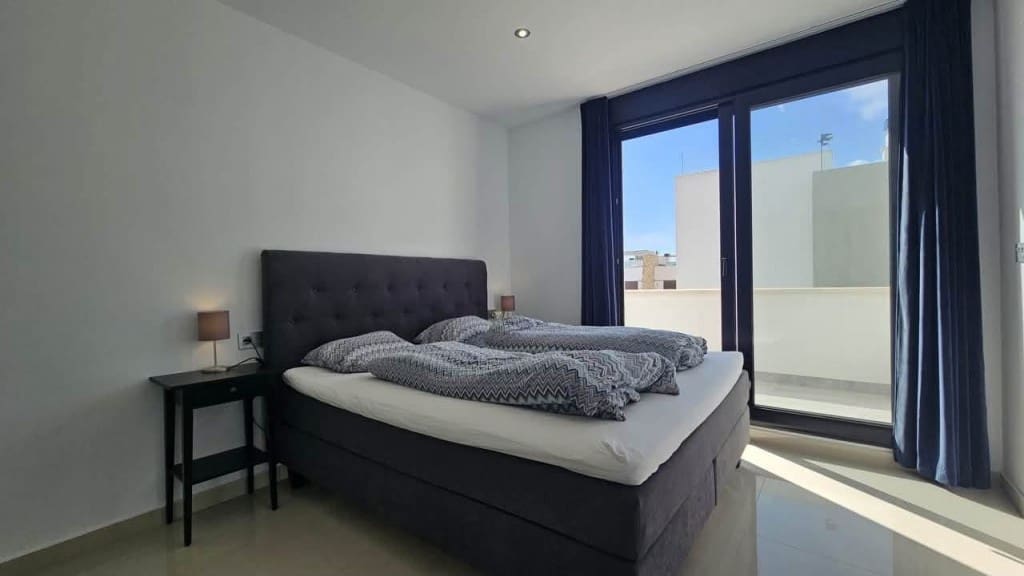 6 sovrum Villa till salu i Villamartin med pool garage - 546 950 € (Ref: 10147397)
