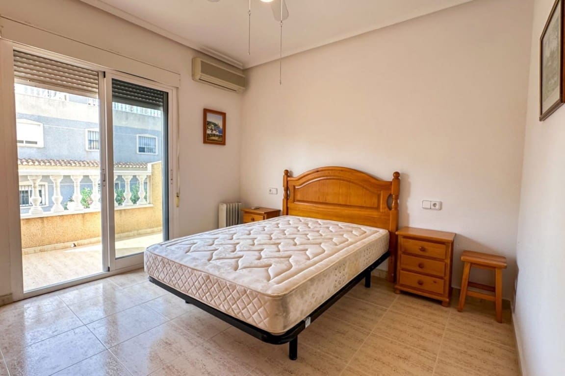 2 camera da letto Casa in vendita in Playa Flamenca con piscina garage - 180.000 € (Rif: 10147398)