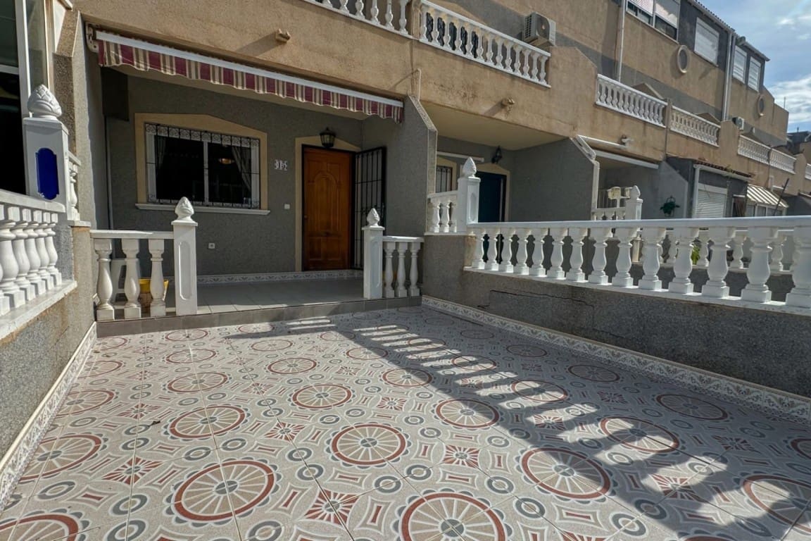 2 camera da letto Casa in vendita in Playa Flamenca con piscina garage - 180.000 € (Rif: 10147398)