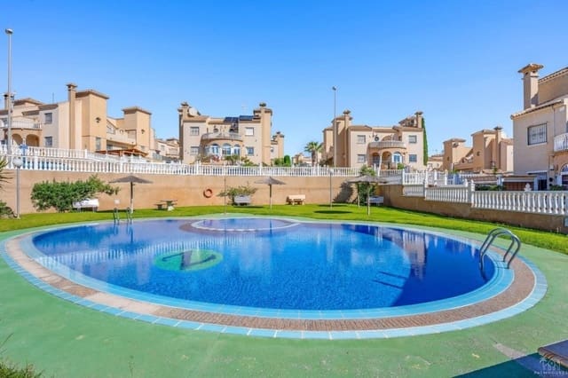 3 sovrum Semi-fristående Villa till salu i Villamartin, Orihuela med pool garage - 265 000 € (Ref: 10147399)