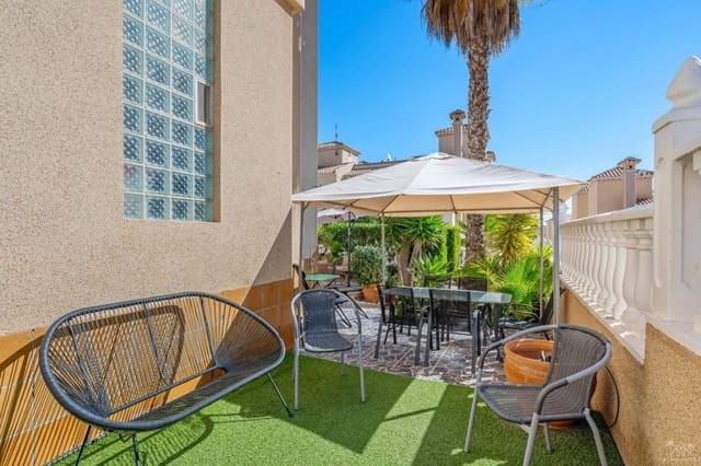 3 sovrum Semi-fristående Villa till salu i Villamartin, Orihuela med pool garage - 265 000 € (Ref: 10147399)