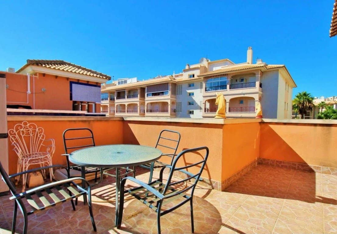 3 soveværelse Lejlighed til salg i Playa Flamenca med swimmingpool garage - € 169.000 (Ref: 10154255)