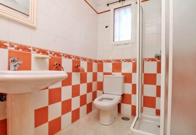 3 soveværelse Lejlighed til salg i Playa Flamenca, Orihuela med swimmingpool garage - € 169.000 (Ref: 10154255)