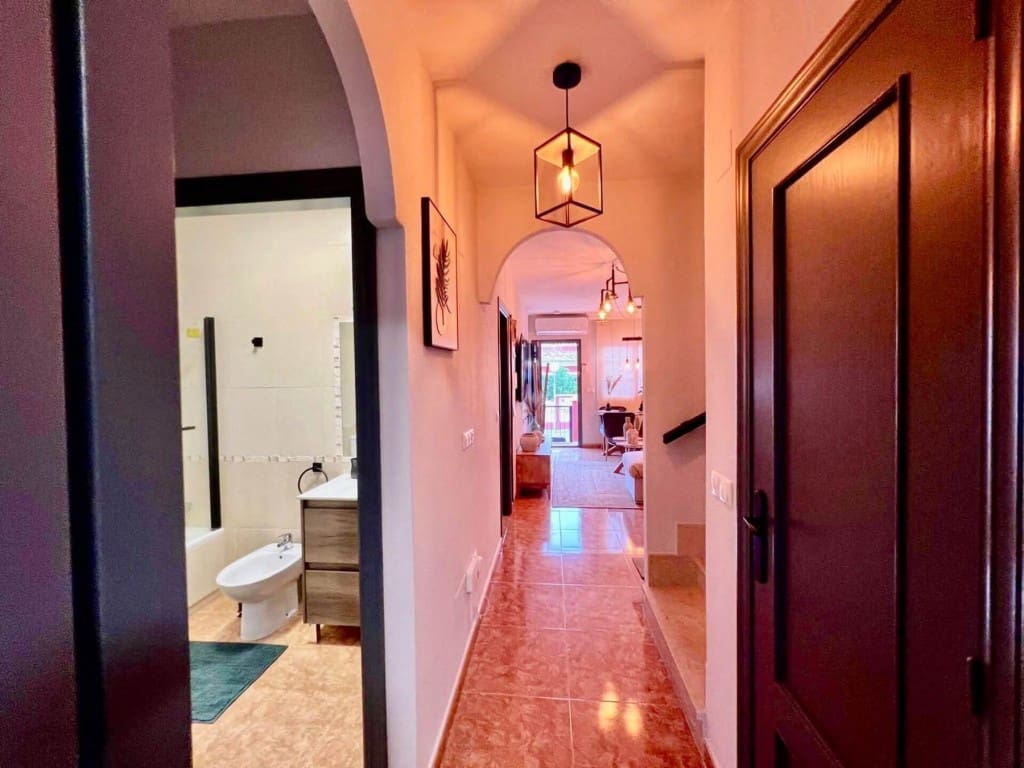 Pareado de 3 habitaciones en Villamartin en venta con piscina garaje - 289.000 € (Ref: 10154346)