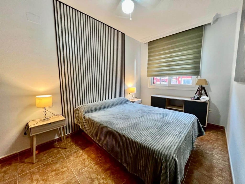 Pareado de 3 habitaciones en Villamartin en venta con piscina garaje - 289.000 € (Ref: 10154346)