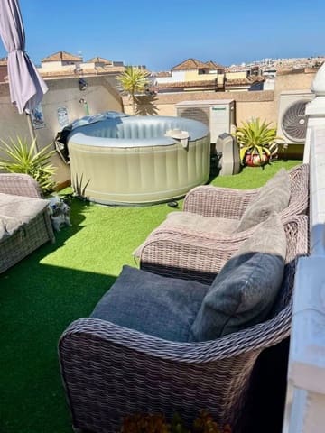 3 soverom Kjedet enebolig til salgs i Villamartin, Orihuela med svømmebasseng garasje - € 319 990 (Ref: 10158918)