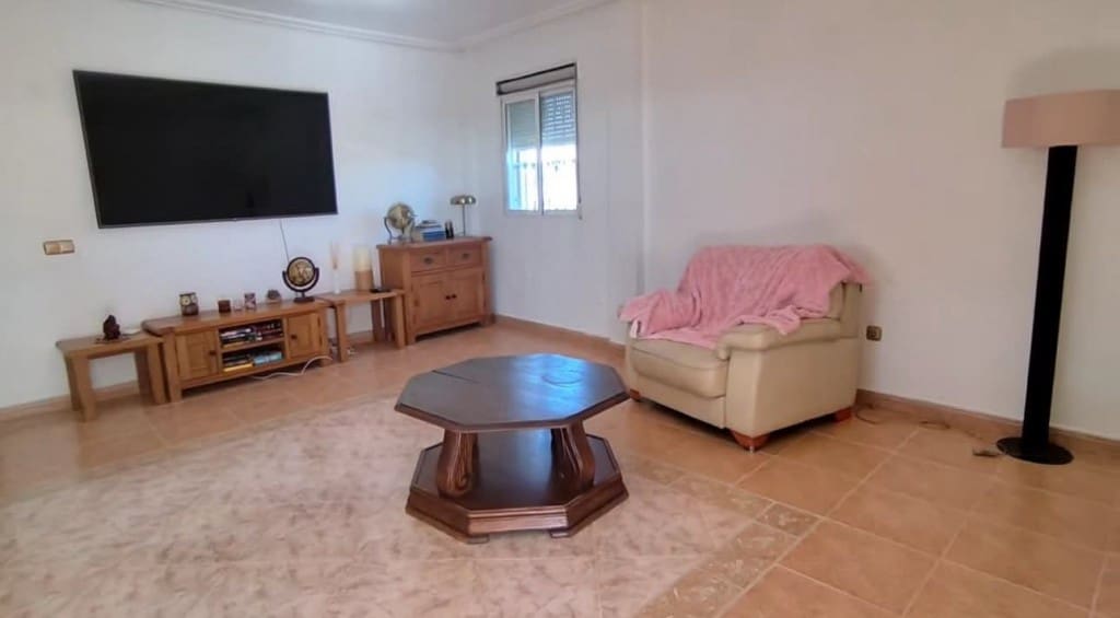 3 bedroom Villa for sale in La Zenia with pool garage - € 349,000 (Ref: 10160003)