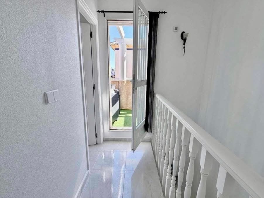 3 bedroom Townhouse for sale in Playa Flamenca with pool garage - € 185,000 (Ref: 10160006)