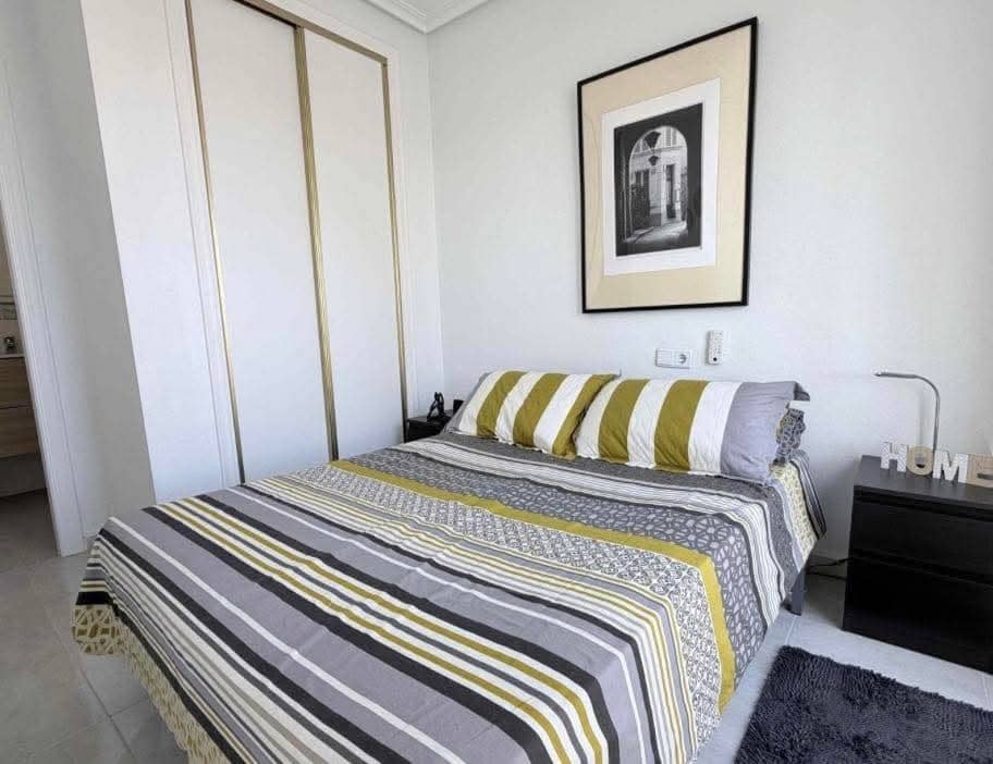 3 bedroom Townhouse for sale in Playa Flamenca with pool garage - € 185,000 (Ref: 10160006)