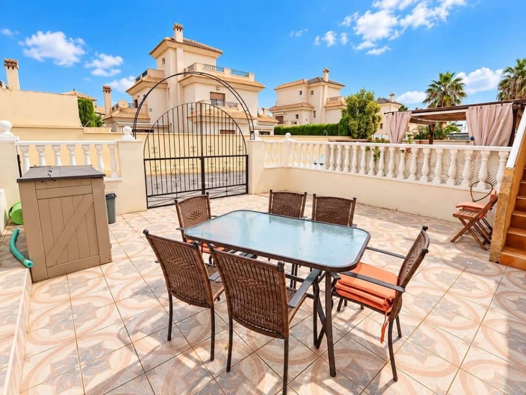 2 bedroom Apartment for sale in La Zenia with pool garage - € 160,000 (Ref: 10160120)