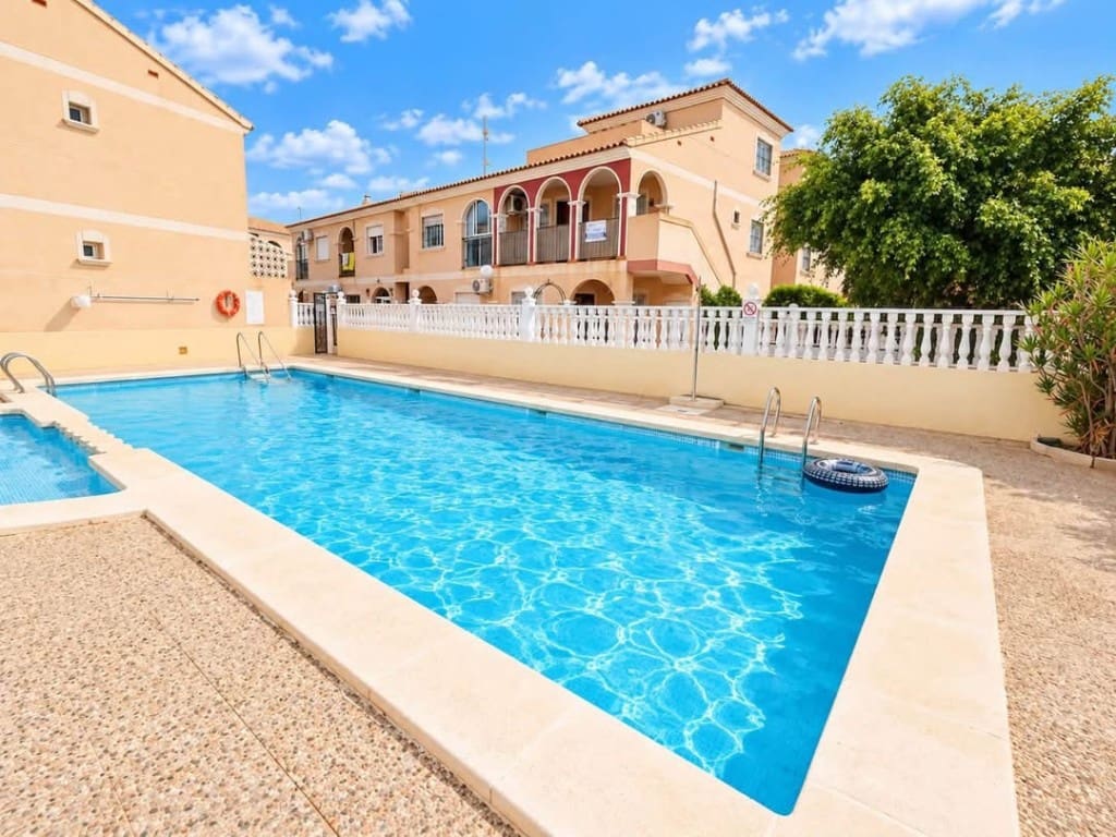 2 bedroom Apartment for sale in La Zenia with pool garage - € 160,000 (Ref: 10160120)