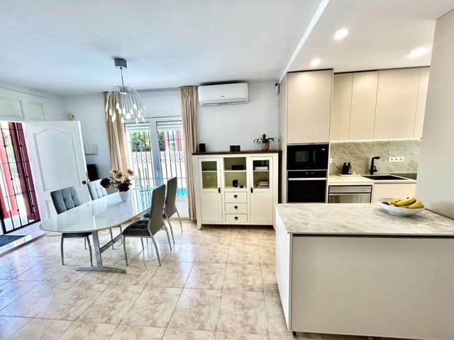 Pareado de 3 habitaciones en Dehesa de Campoamor, Orihuela en venta con piscina garaje - 345.000 € (Ref: 10160121)