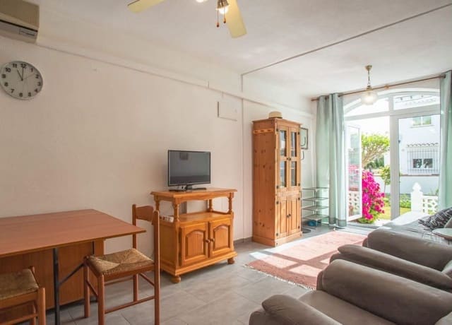 1 soverom Leilighet til salgs i Los Balcones med svømmebasseng - € 117 000 (Ref: 10160548)