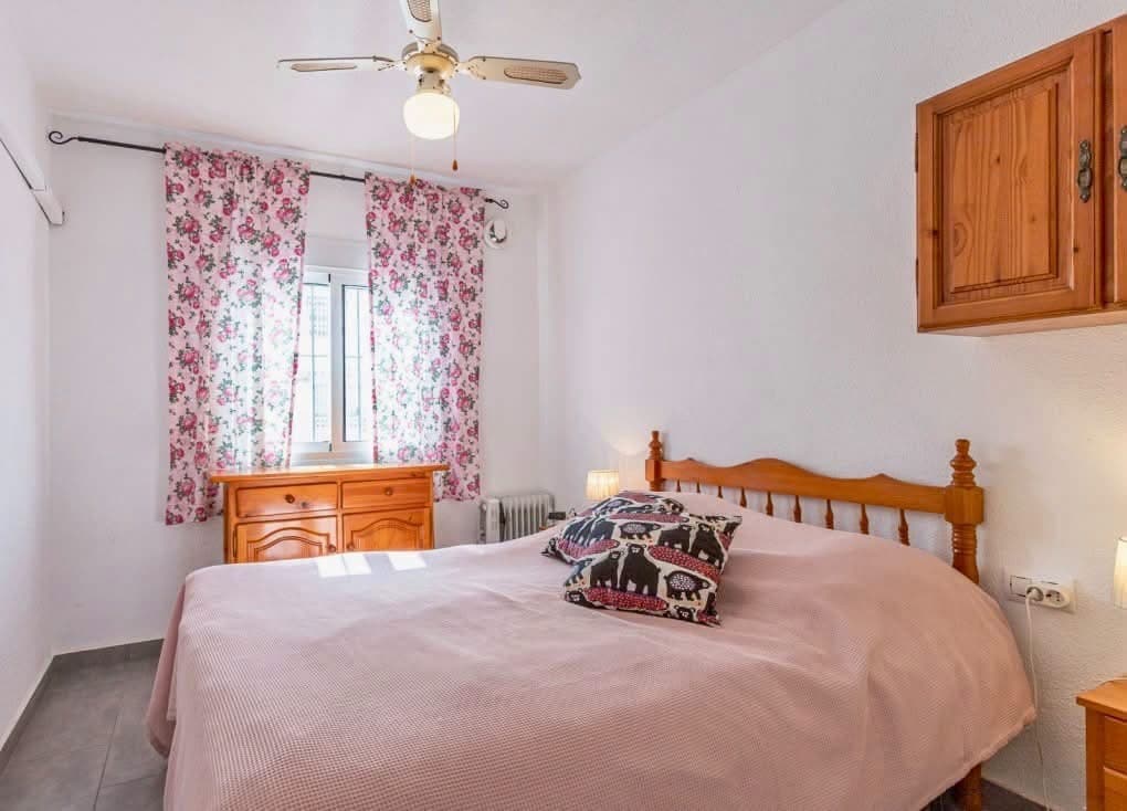 1 sypialnia Apartament na sprzedaż w Los Balcones z basenem - 117 000 € (Ref: 10160548)