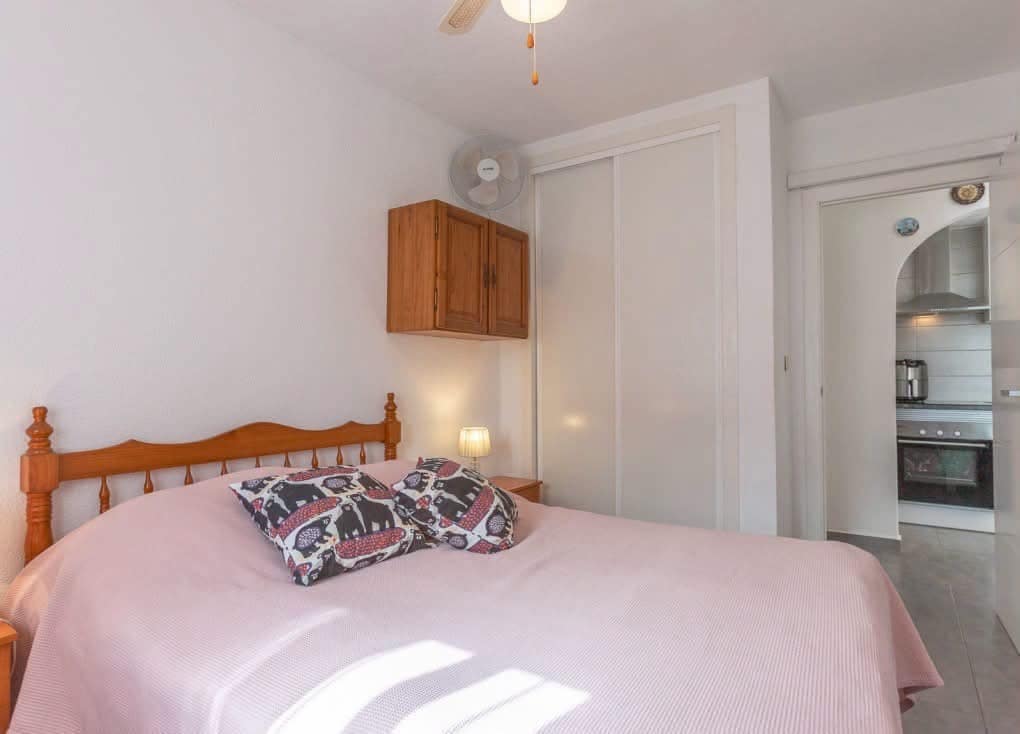 1 sypialnia Apartament na sprzedaż w Los Balcones z basenem - 117 000 € (Ref: 10160548)