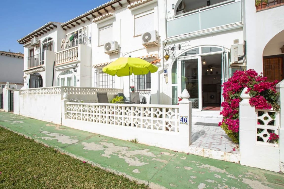 1 sypialnia Apartament na sprzedaż w Los Balcones z basenem - 117 000 € (Ref: 10160548)