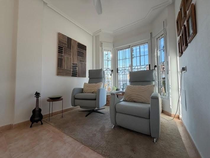 2 soverom Kjedet enebolig til salgs i Los Balcones med svømmebasseng garasje - € 227 000 (Ref: 10160638)