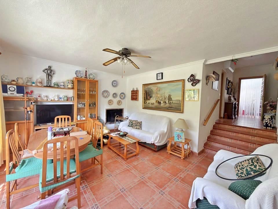 3 bedroom Villa for sale in San Miguel de Salinas with pool garage - € 369,000 (Ref: 10160793)