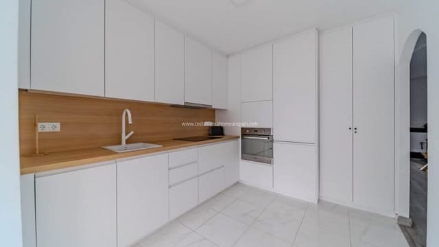 3 soveværelse Byhus til salg i Villamartin, Orihuela med swimmingpool - € 259.995 (Ref: 10163981)