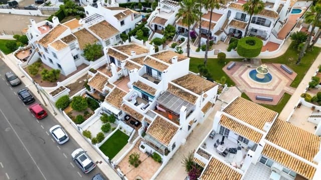 3 slaapkamer Huis te koop in Villamartin, Orihuela met zwembad - € 259.995 (Ref: 10163981)