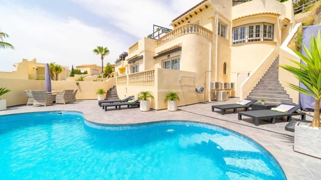 3 soveværelse Villa til salg i Las Ramblas Golf med swimmingpool garage - € 599.995 (Ref: 10163982)