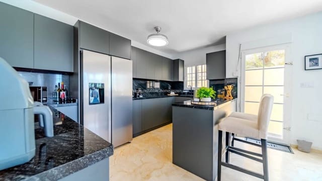 3 soveværelse Villa til salg i Las Ramblas Golf, Orihuela med swimmingpool garage - € 599.995 (Ref: 10163982)