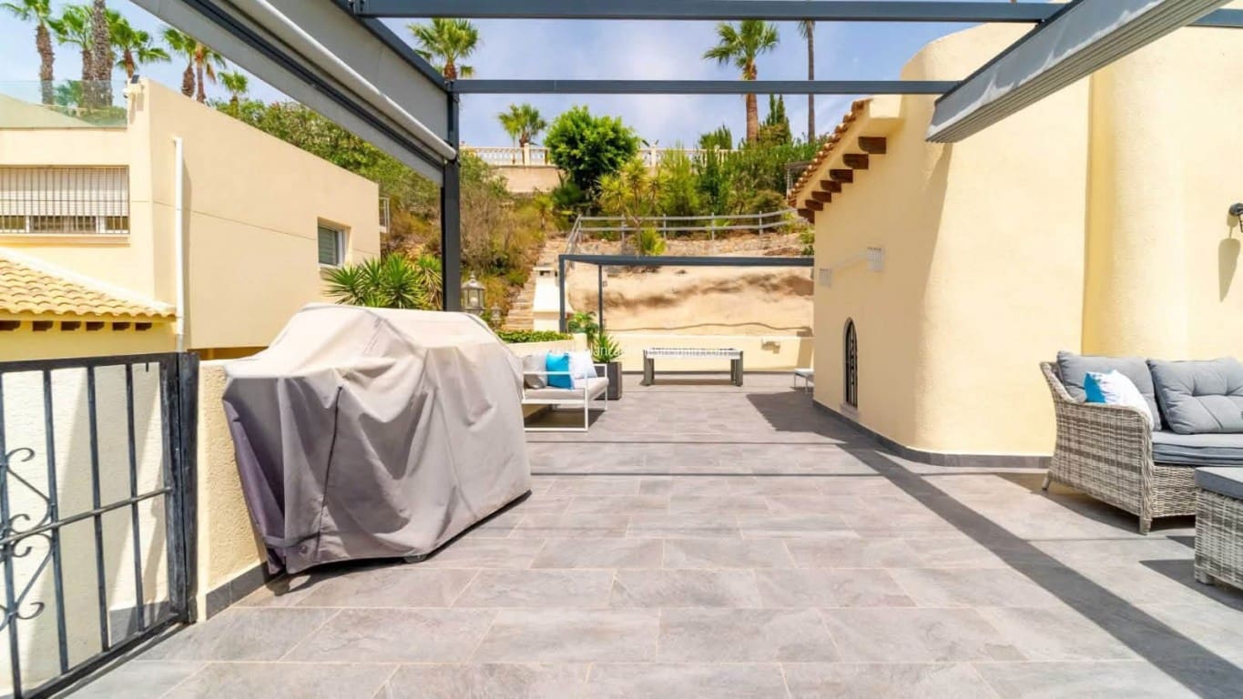 3 soveværelse Villa til salg i Las Ramblas Golf med swimmingpool garage - € 599.995 (Ref: 10163982)