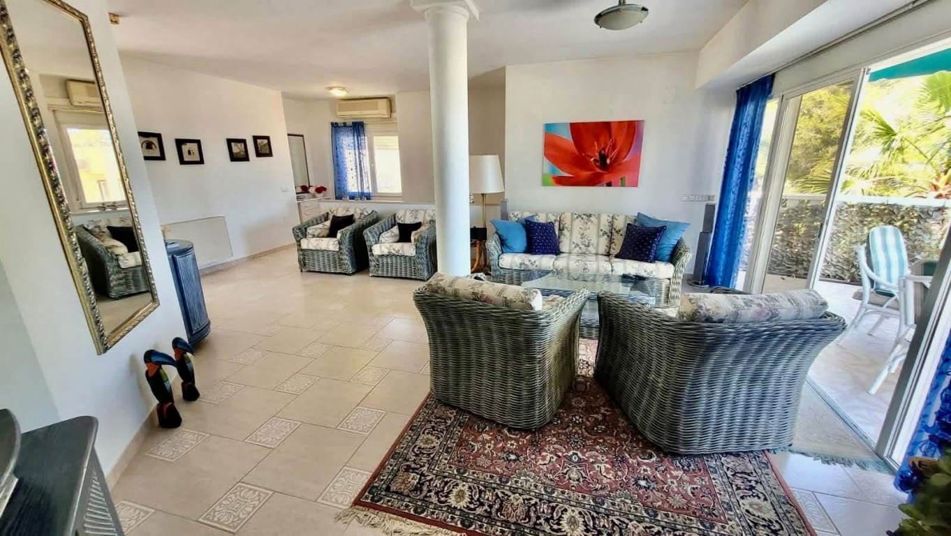 3 quarto Moradia para venda em Pilar de la Horadada com piscina garagem - 470 000 € (Ref: 10164048)