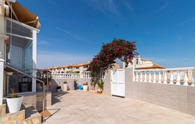 2 slaapkamer Halfvrijstaande villa te koop in Cabo Roig, Orihuela met zwembad garage - € 229.000 (Ref: 10165925)