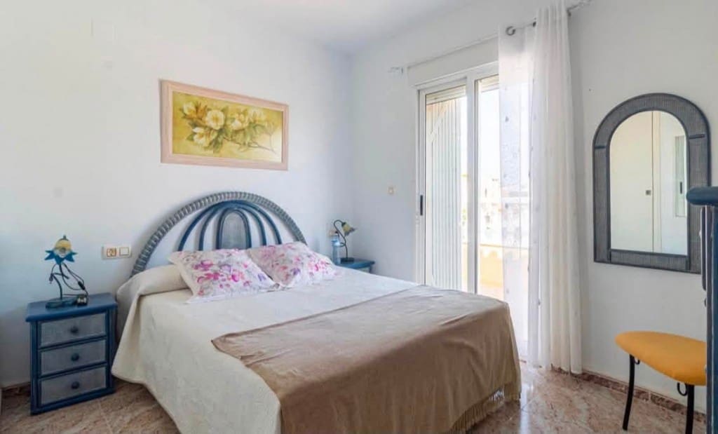 2 slaapkamer Halfvrijstaande villa te koop in Cabo Roig met zwembad garage - € 229.000 (Ref: 10165925)