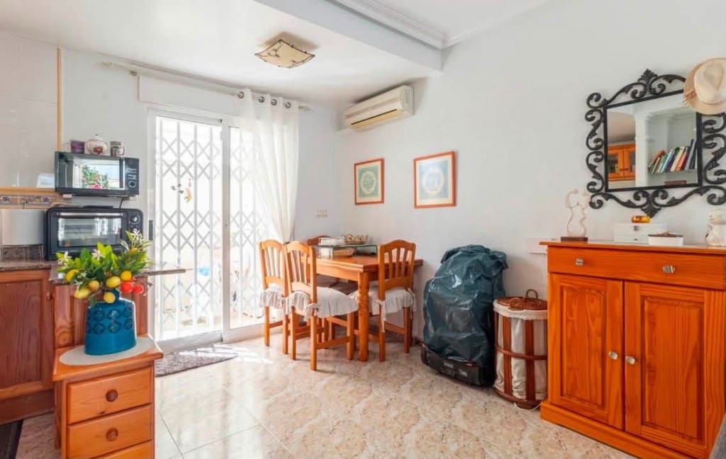 2 slaapkamer Halfvrijstaande villa te koop in Cabo Roig met zwembad garage - € 229.000 (Ref: 10165925)