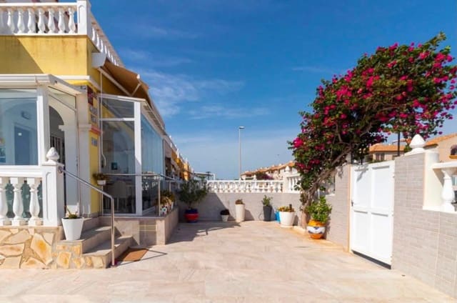 2 slaapkamer Halfvrijstaande villa te koop in Cabo Roig, Orihuela met zwembad garage - € 229.000 (Ref: 10165925)