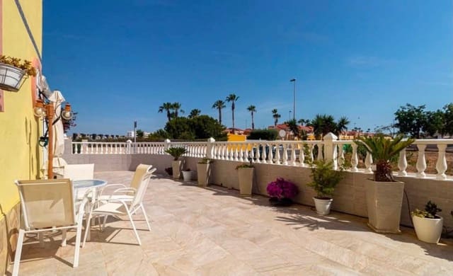 2 slaapkamer Halfvrijstaande villa te koop in Cabo Roig, Orihuela met zwembad garage - € 229.000 (Ref: 10165925)