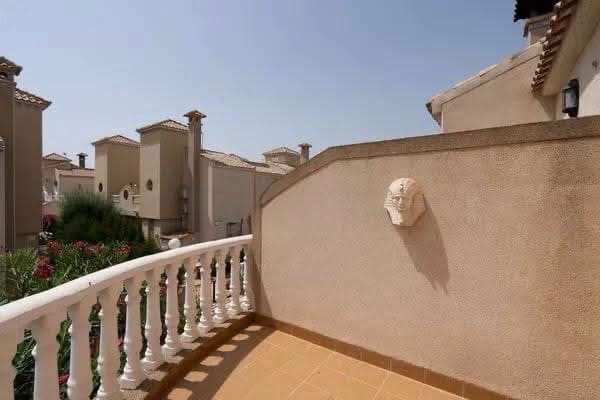 3 Zimmer Doppelhaus zu verkaufen in Playa Flamenca mit Pool Garage - 245.000 € (Ref: 10174237)