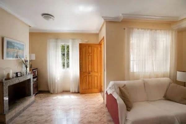 3 soverom Kjedet enebolig til salgs i Playa Flamenca, Orihuela med svømmebasseng garasje - € 245 000 (Ref: 10174237)
