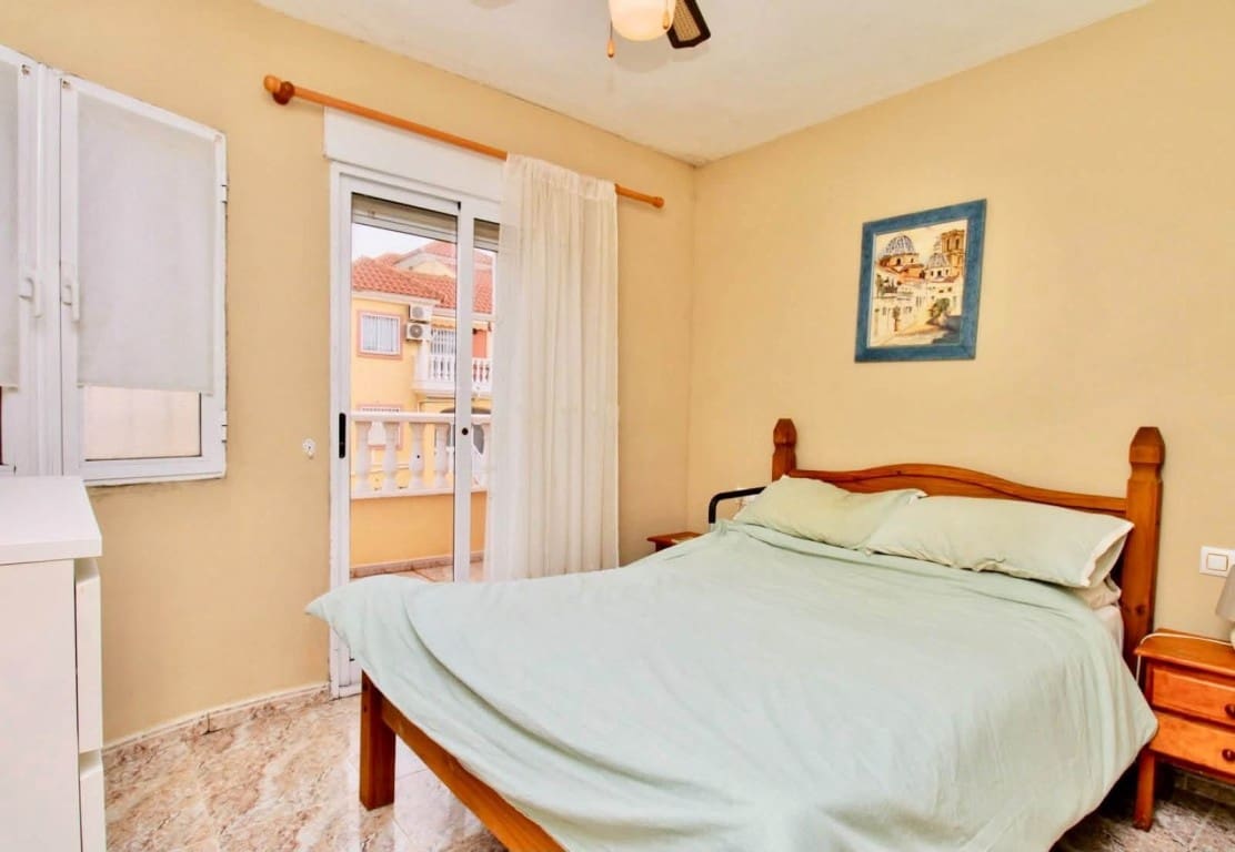 2 sovrum Hus till salu i Villamartin med pool garage - 154 950 € (Ref: 10174238)