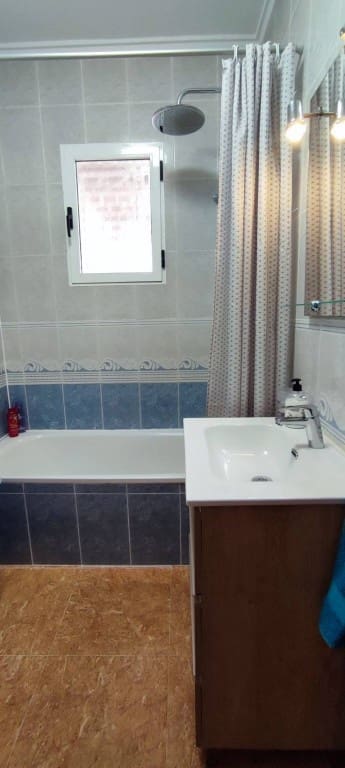 3 soverom Kjedet enebolig til salgs i Playa Flamenca med svømmebasseng - € 239 950 (Ref: 10174240)