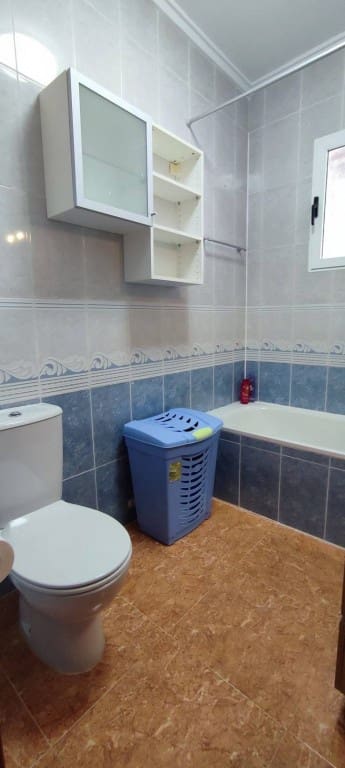 3 soverom Kjedet enebolig til salgs i Playa Flamenca med svømmebasseng - € 239 950 (Ref: 10174240)
