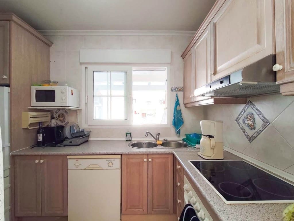 2 soveværelse Semi-Rækkehus til salg i Playa Flamenca med swimmingpool garage - € 229.900 (Ref: 10175779)